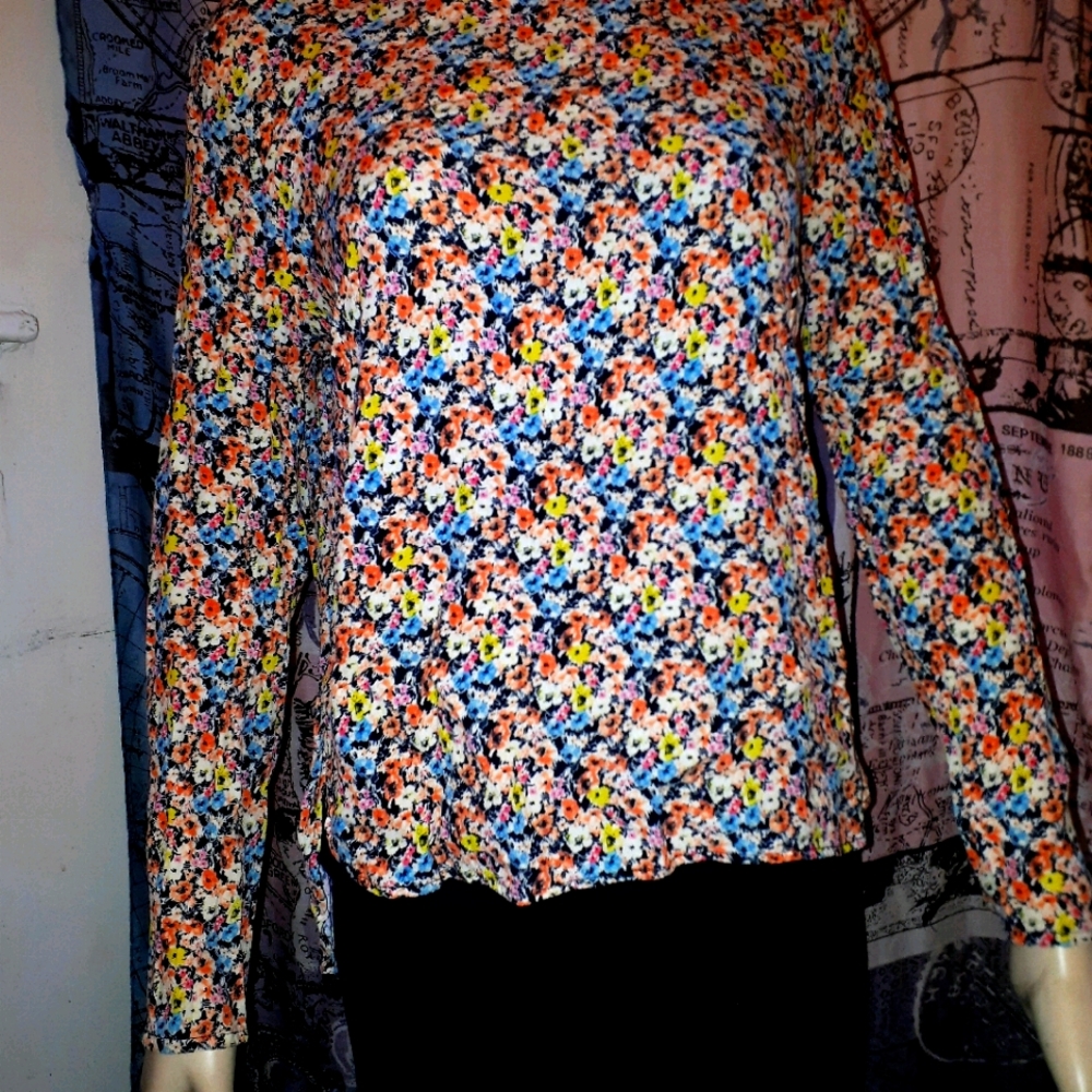 Womens size 10 dress shirt